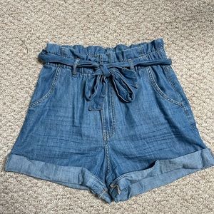 H&M shorts size 4
